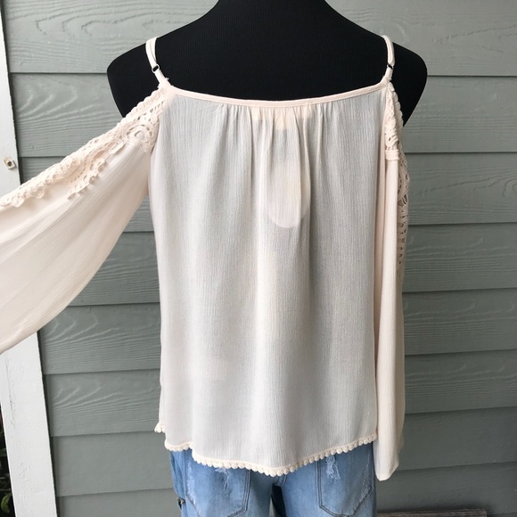 Love Stitch Cold Shoulder Top - Picture 7 of 7